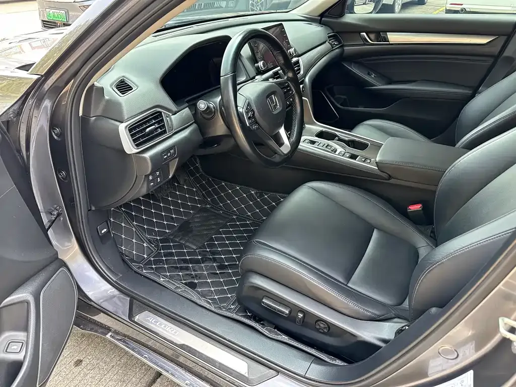 Honda Accord — фото 4