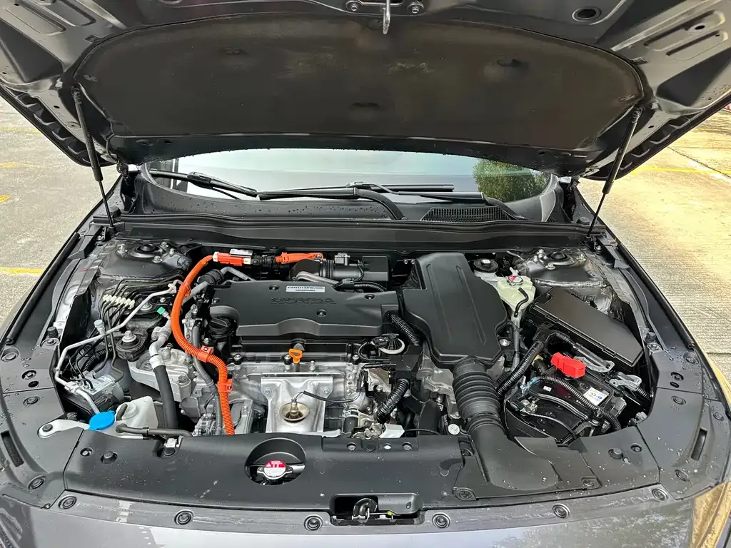 Honda Accord — фото 9