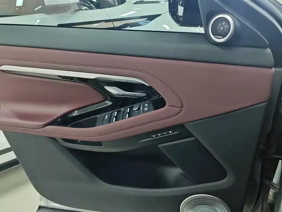 Land Rover Evoque — фото 4