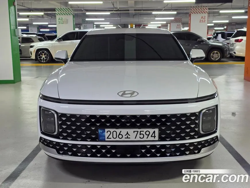 Hyundai Grandeur — фото 1