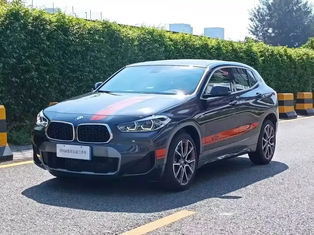 BMW X2 — фото 1