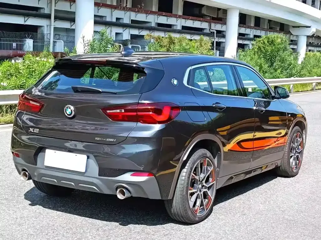 BMW X2 — фото 10
