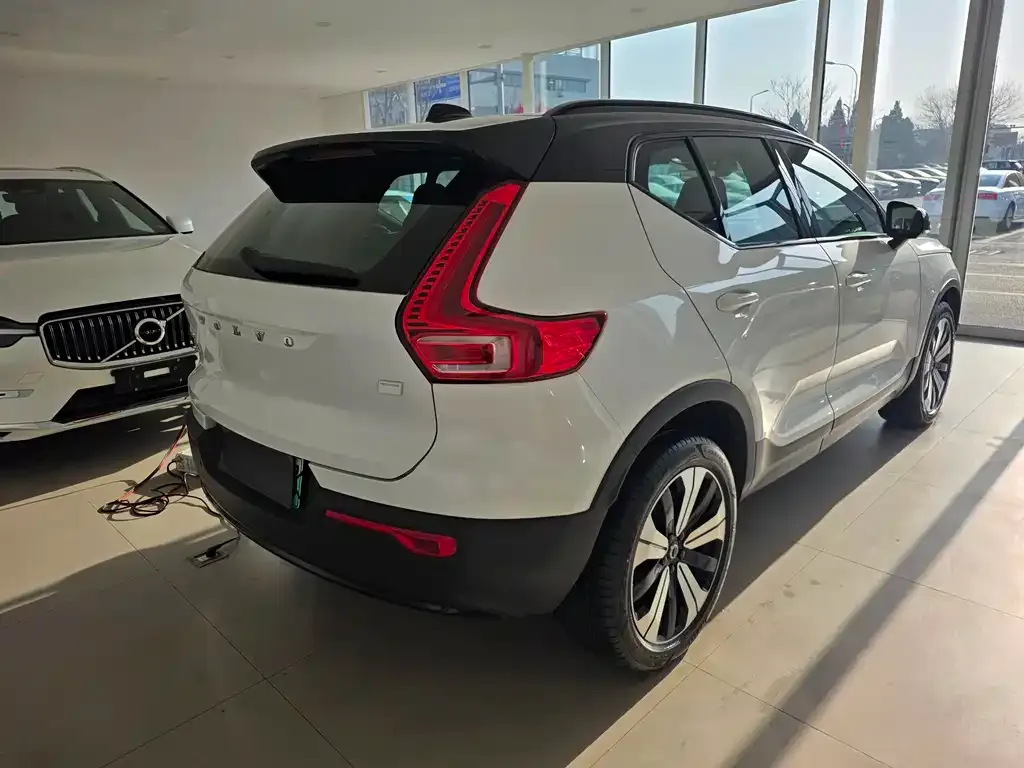 Volvo XC40 NEV 2023 из CN, фото 9