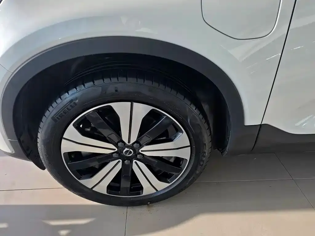 Volvo XC40 NEV 2023 из CN, фото 6