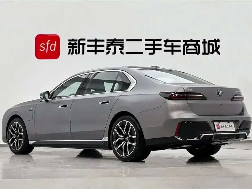 BMW i7 2025 из CN, фото 2