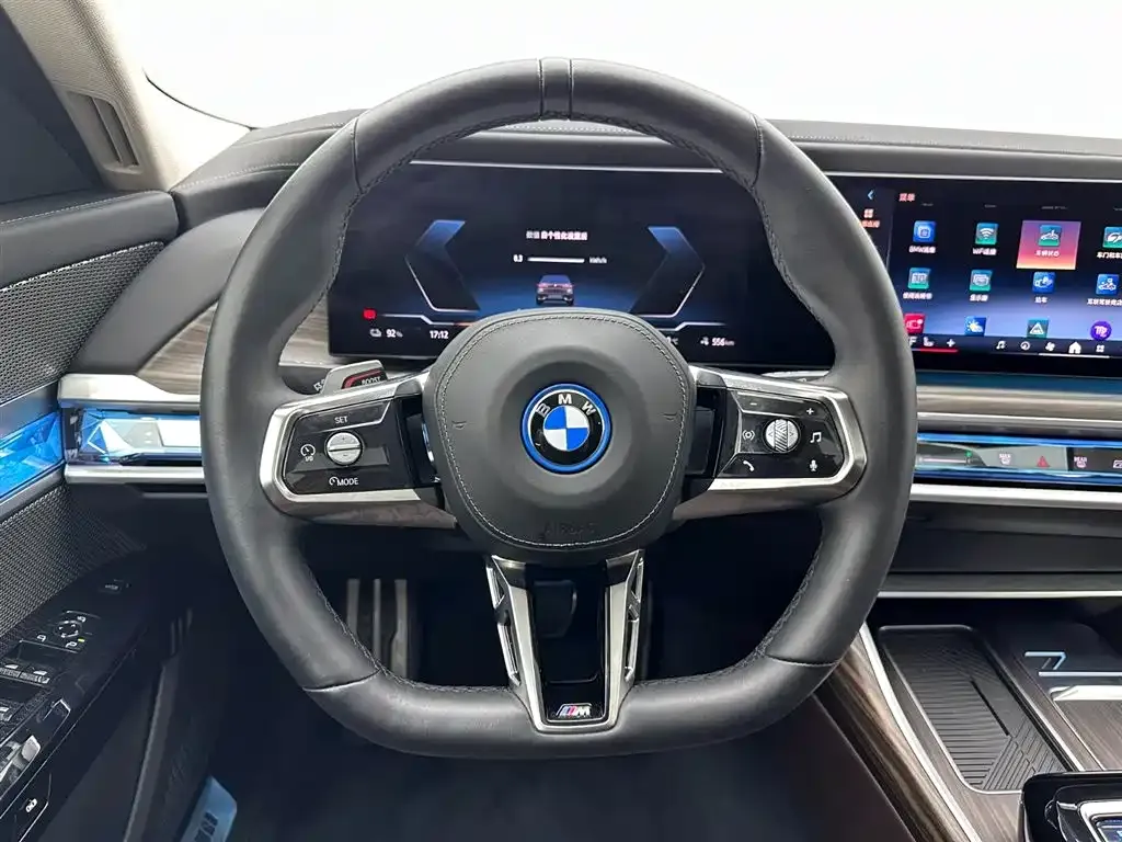 BMW i7 2025 из CN, фото 9
