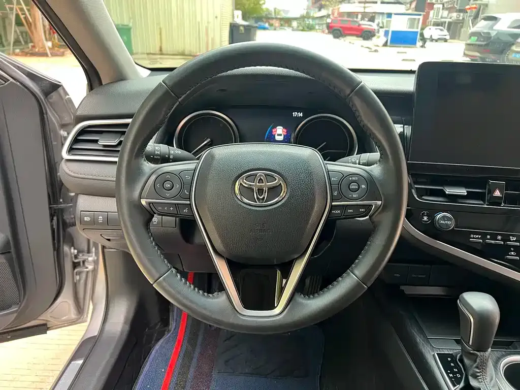 Toyota Camry 2023 из CN, фото 10