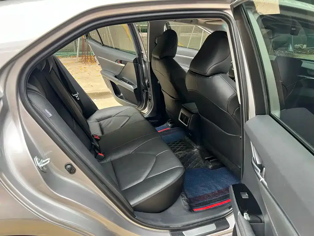 Toyota Camry 2023 из CN, фото 6