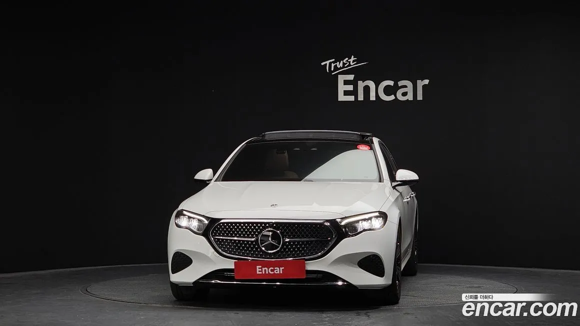 Mercedes-Benz E-Class — фото 5