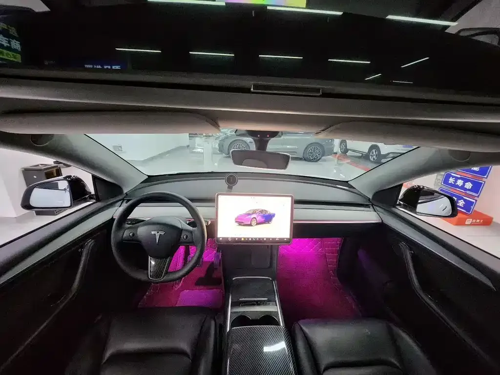 Tesla Model Y — фото 7
