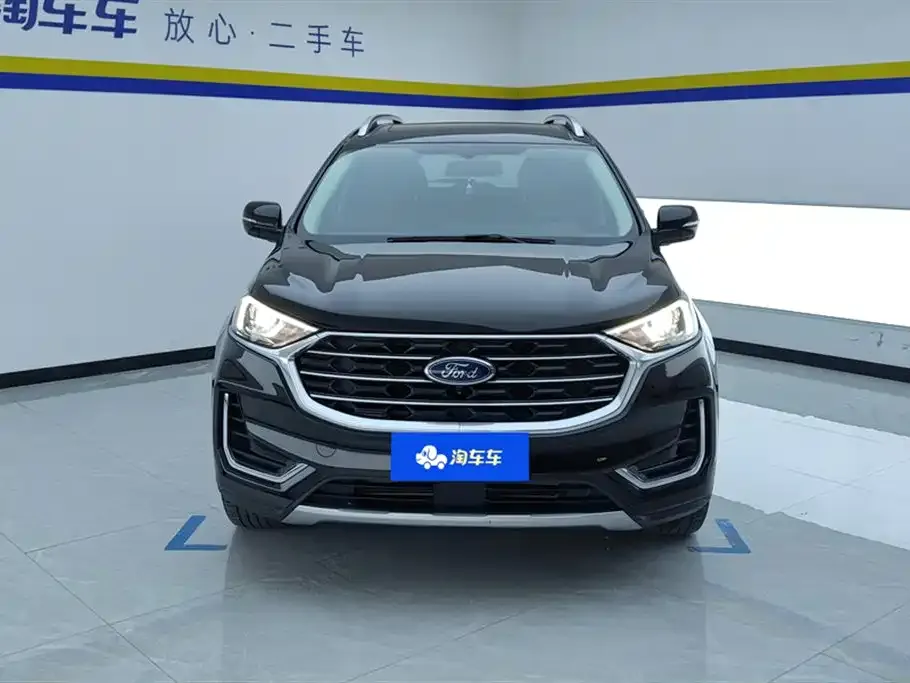 Ford Edge — фото 7
