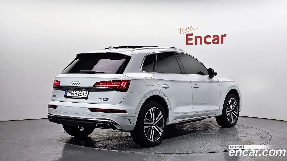 Audi Q5 — фото 2