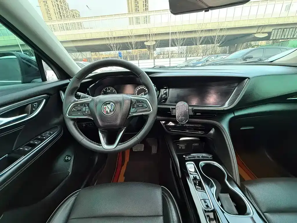 Buick Envision Plus — фото 5