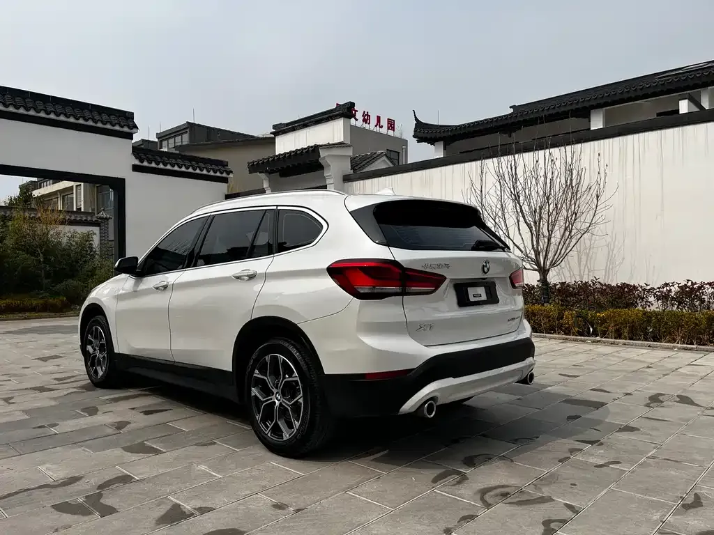 BMW X1 2021 из CN, фото 10