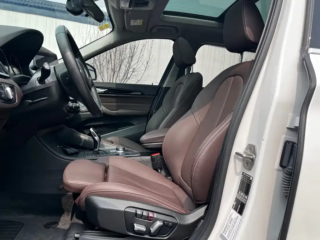 BMW X1 2021 из CN, фото 6