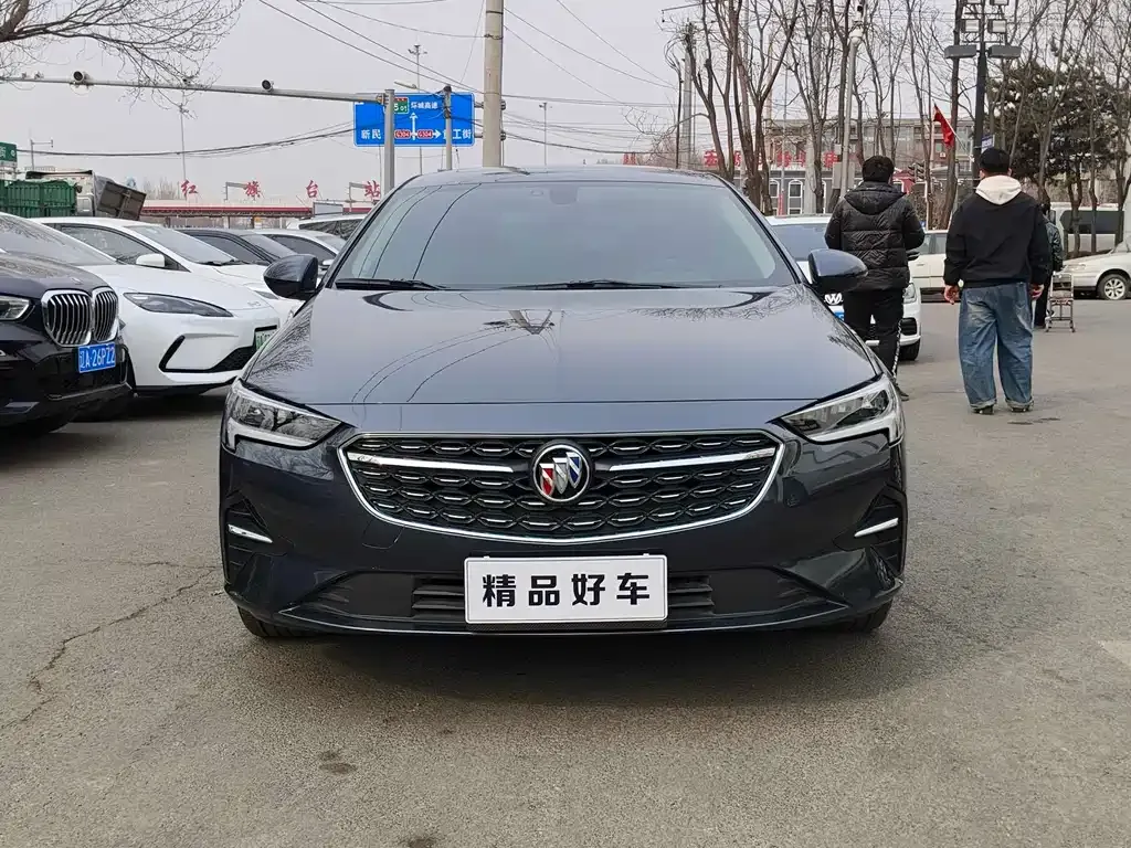 Buick Regal — фото 1
