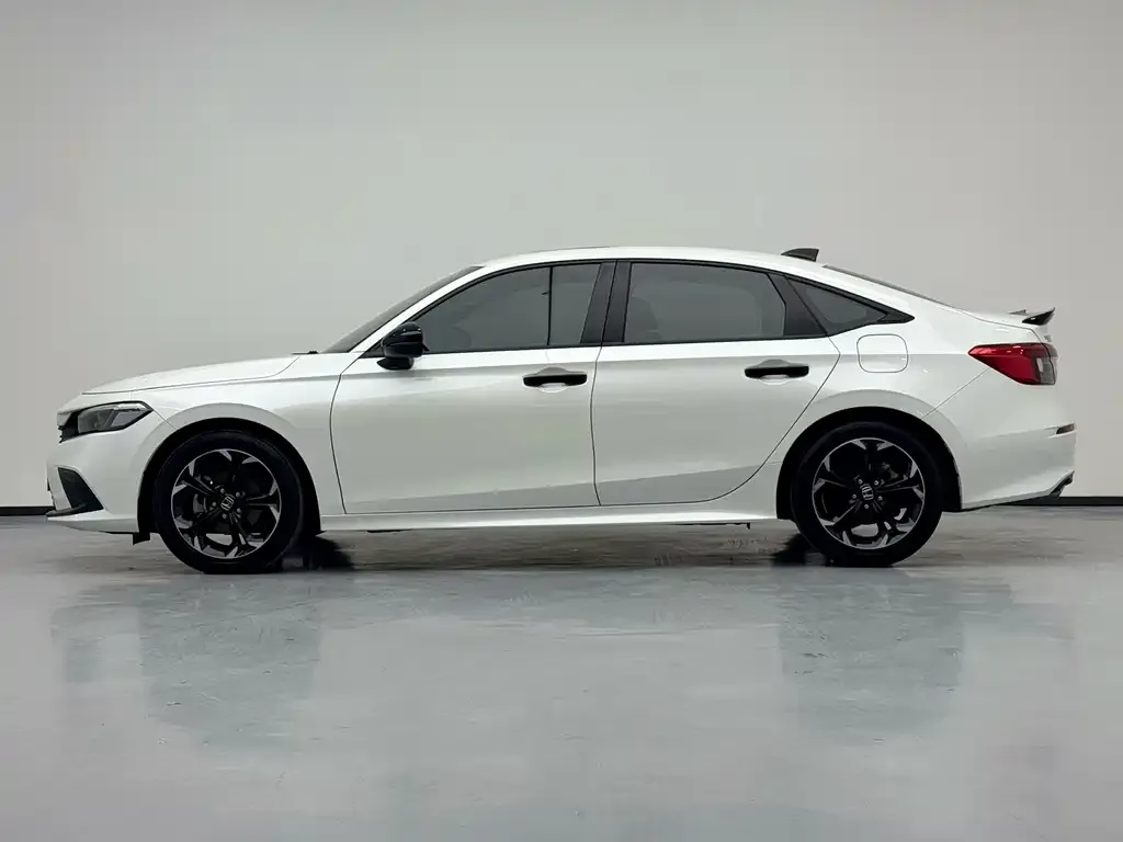 Honda Civic 2023 из CN, фото 4