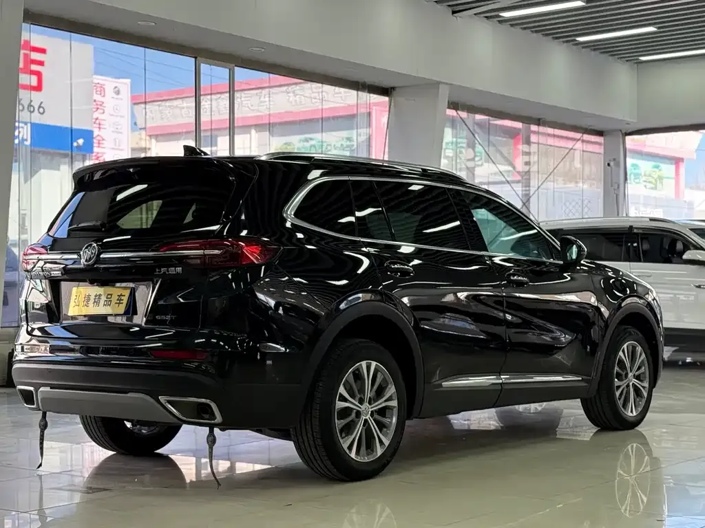 Buick Envision Plus — фото 2