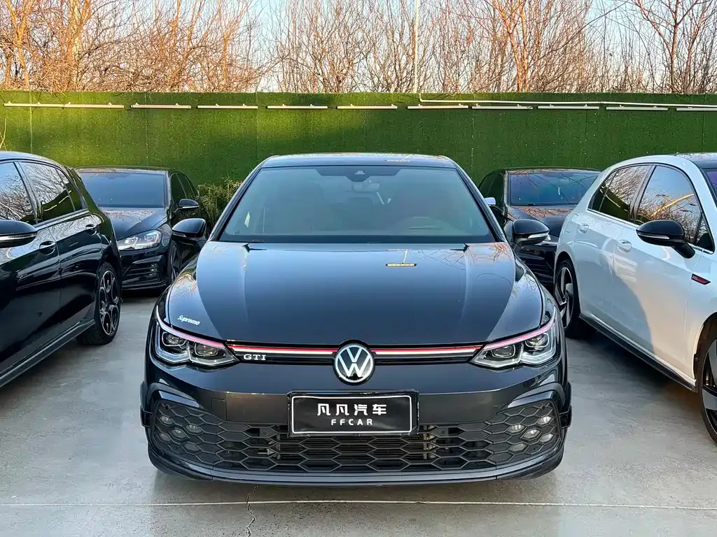 Volkswagen Golf GTI — фото 9