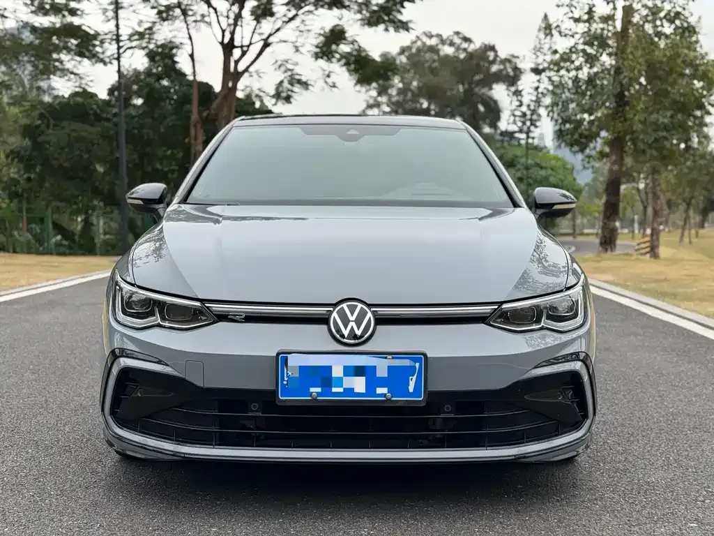 Volkswagen Golf 2021 из CN, фото 2