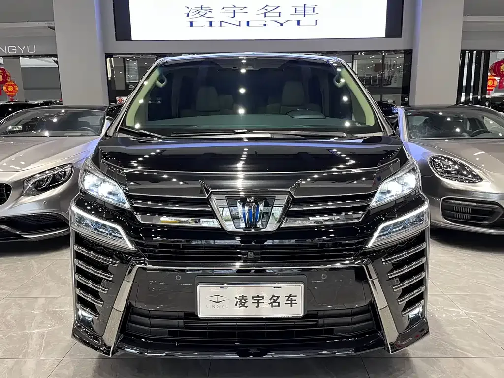 Toyota Vellfire 2022 из CN, фото 10