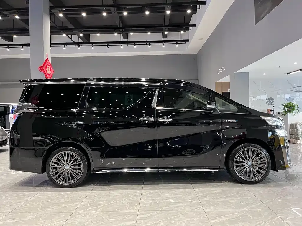 Toyota Vellfire 2022 из CN, фото 3