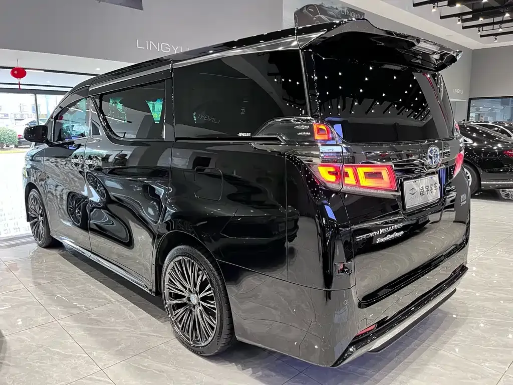 Toyota Vellfire 2022 из CN, фото 7