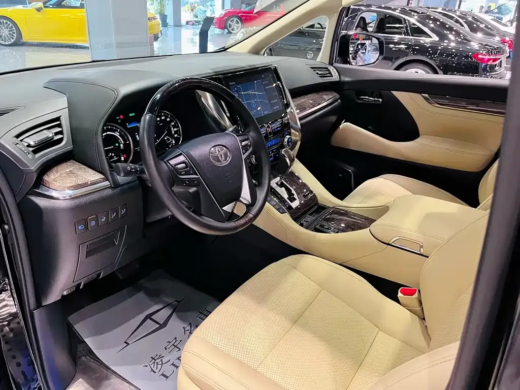 Toyota Vellfire 2022 из CN, фото 8
