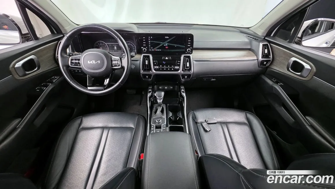 Kia Sorento — фото 10