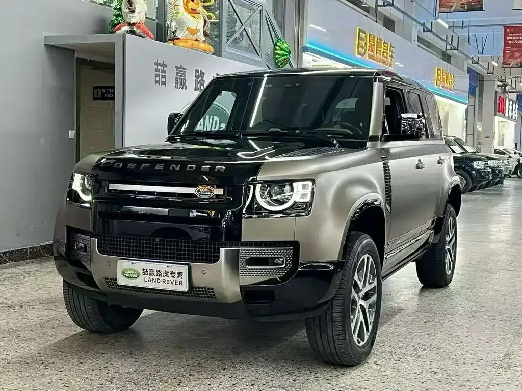 Land Rover Defender — фото 1