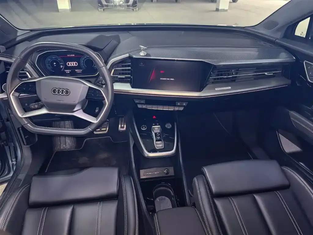 Audi Q4 e-tron — фото 9