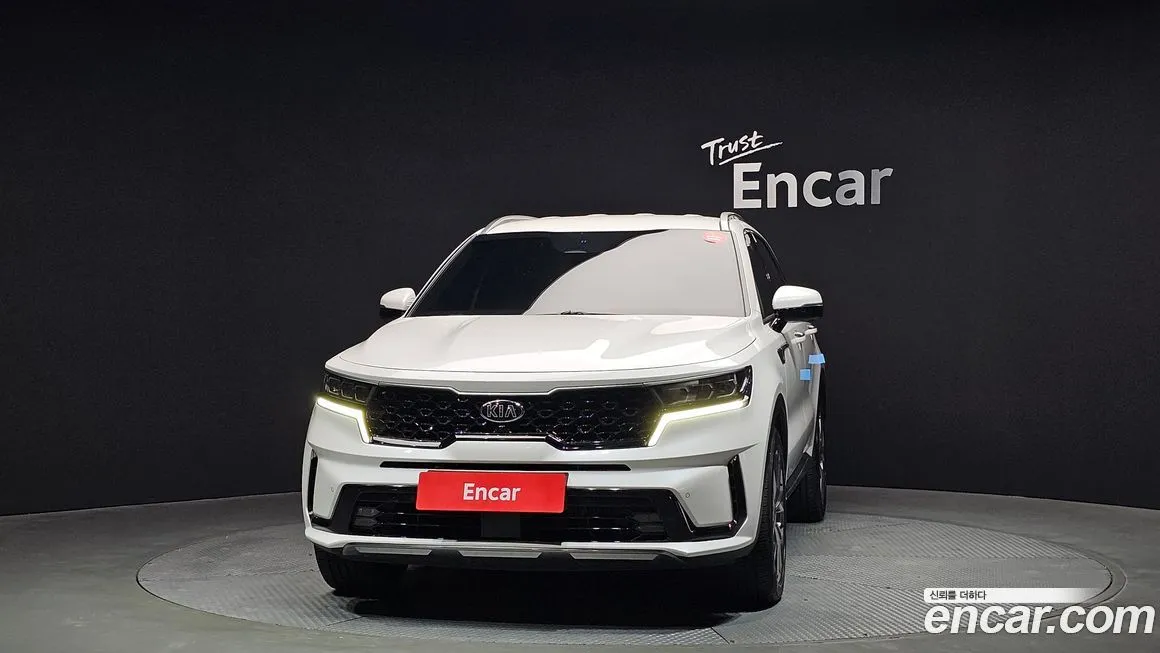 Kia Sorento — фото 6