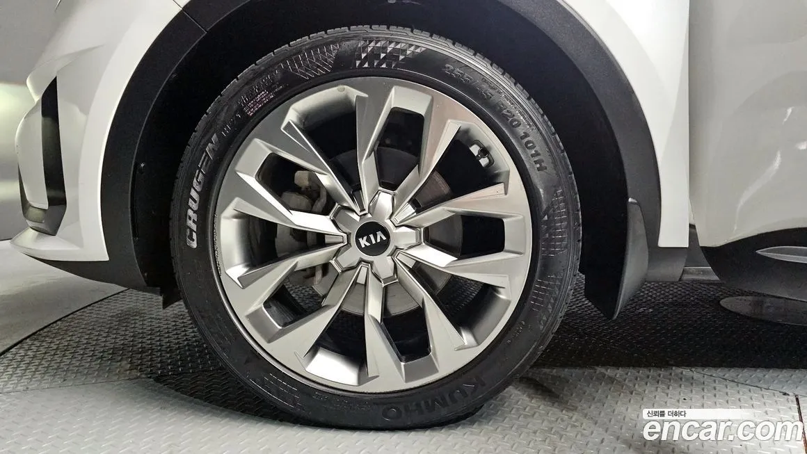 Kia Sorento — фото 3