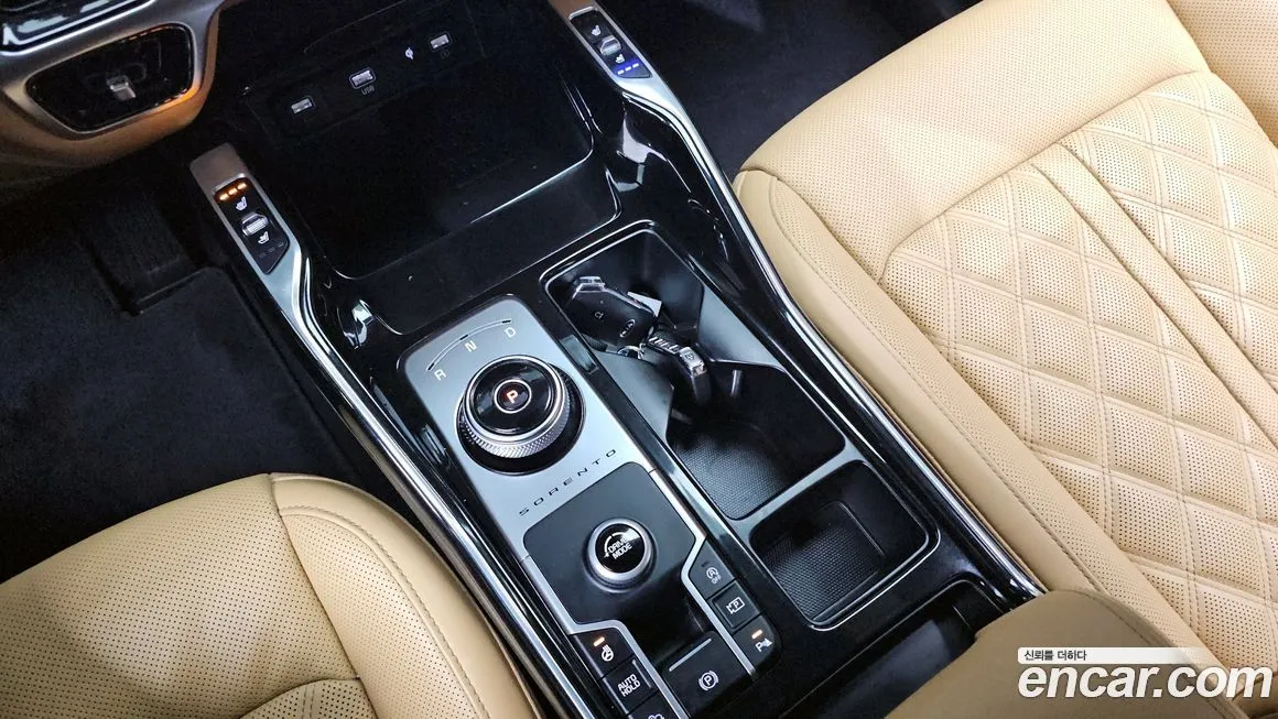 Kia Sorento — фото 5