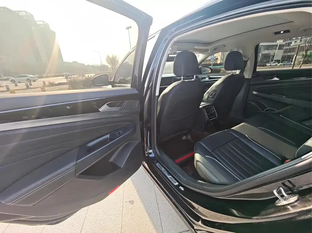 Volkswagen Passat — фото 5