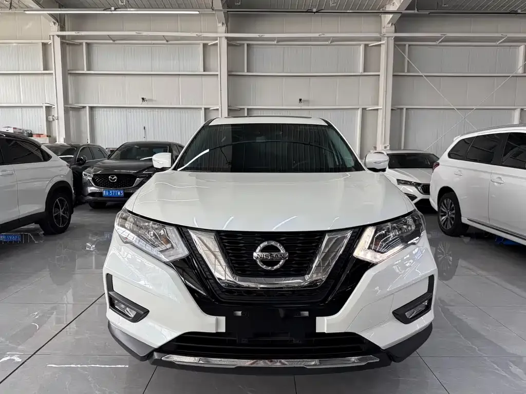 Nissan X-Trail — фото 4