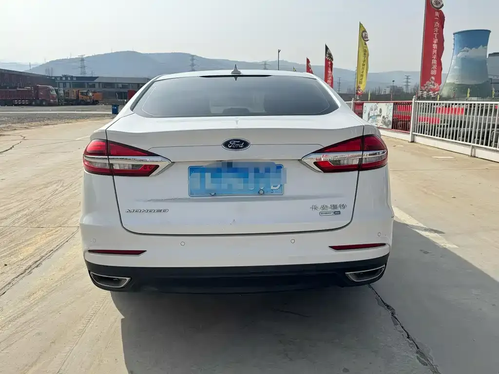 Ford Mondeo 2021 из CN, фото 3