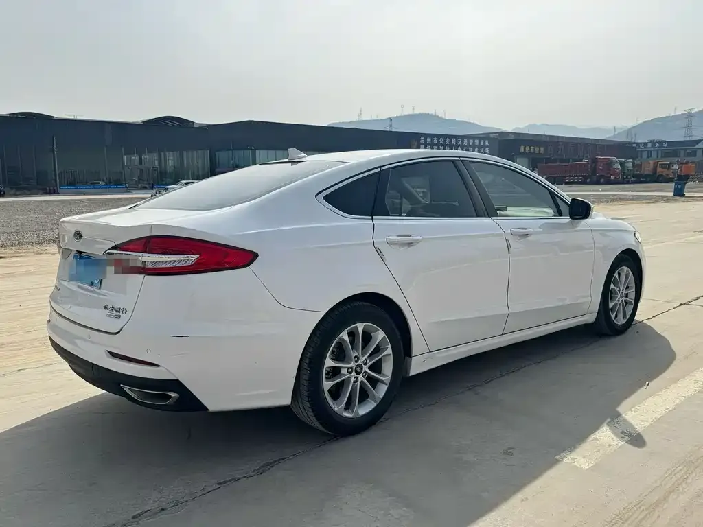 Ford Mondeo 2021 из CN, фото 10