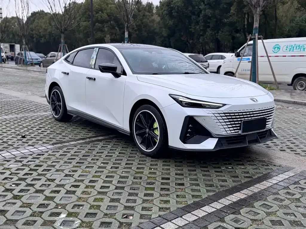 Changan UNI-V 2023 из CN, фото 2