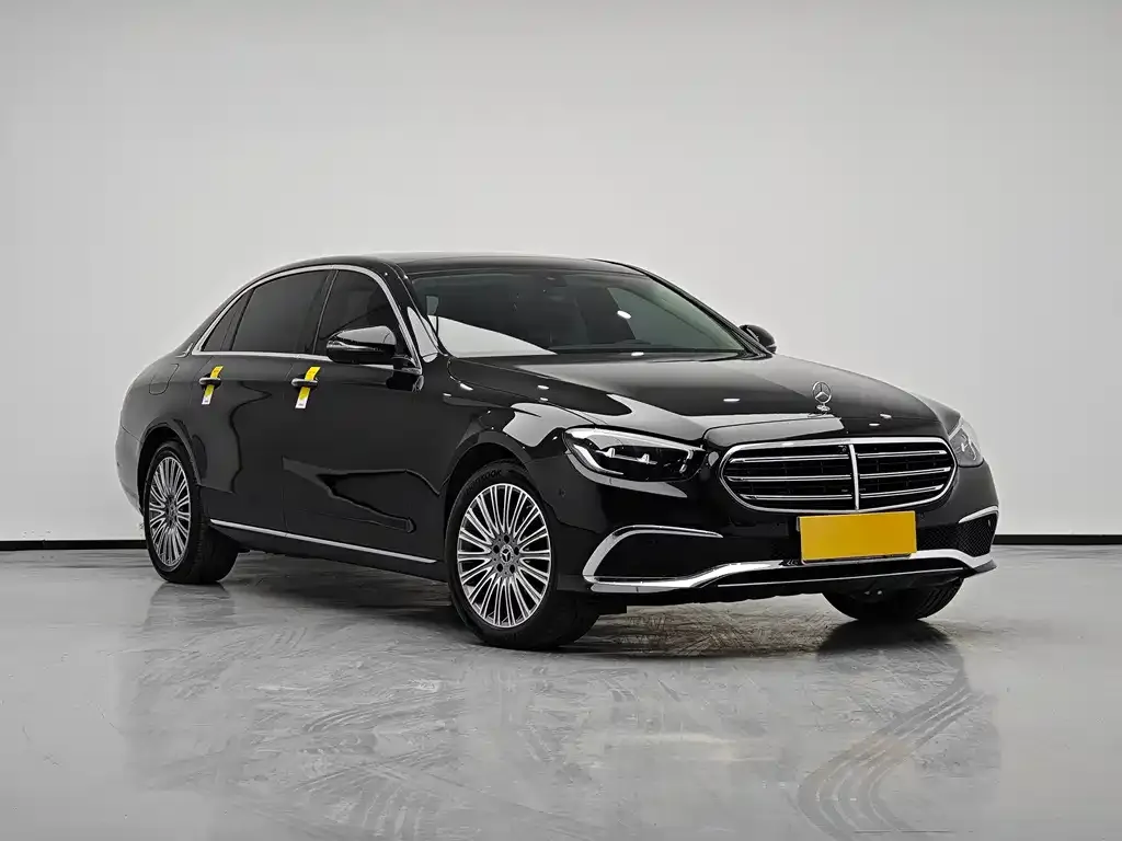 Mercedes-Benz E-Class — фото 4