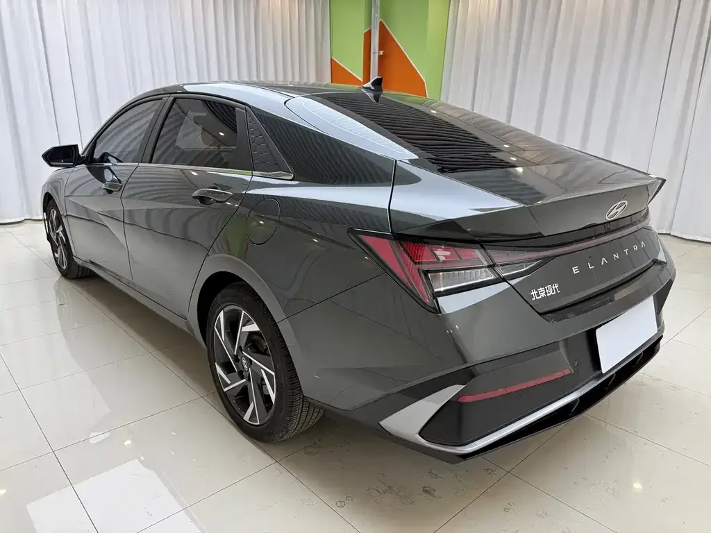 Hyundai Elantra 2023 из CN, фото 10