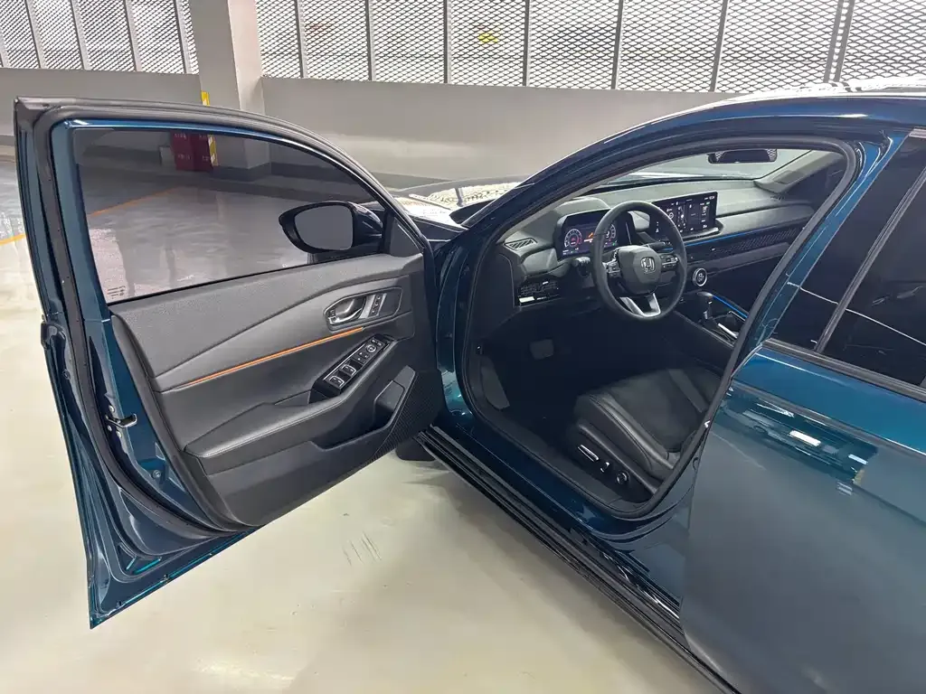 Honda Accord — фото 5
