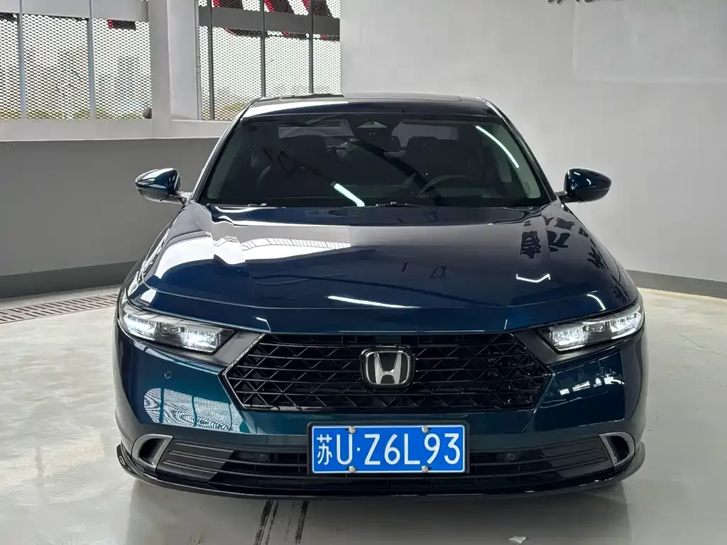 Honda Accord — фото 2