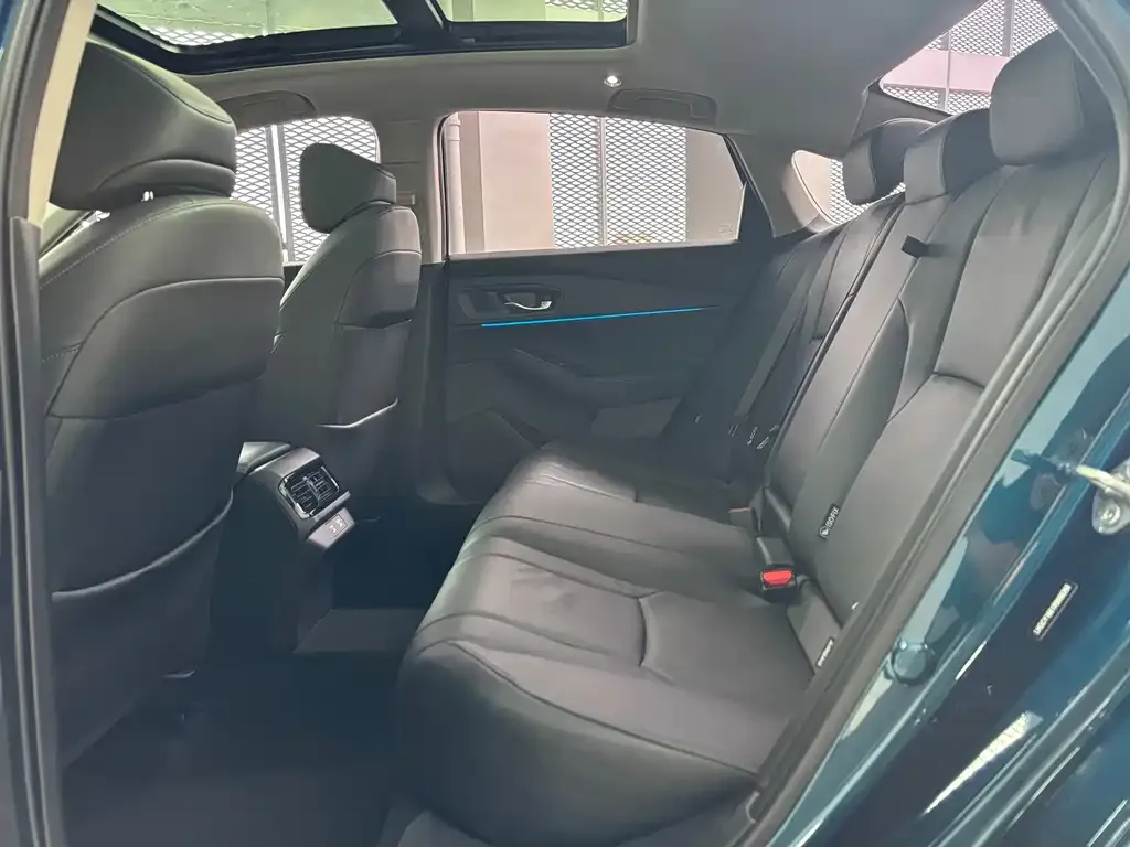 Honda Accord — фото 6