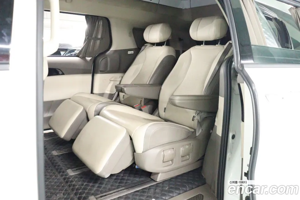 Kia Carnival — фото 3