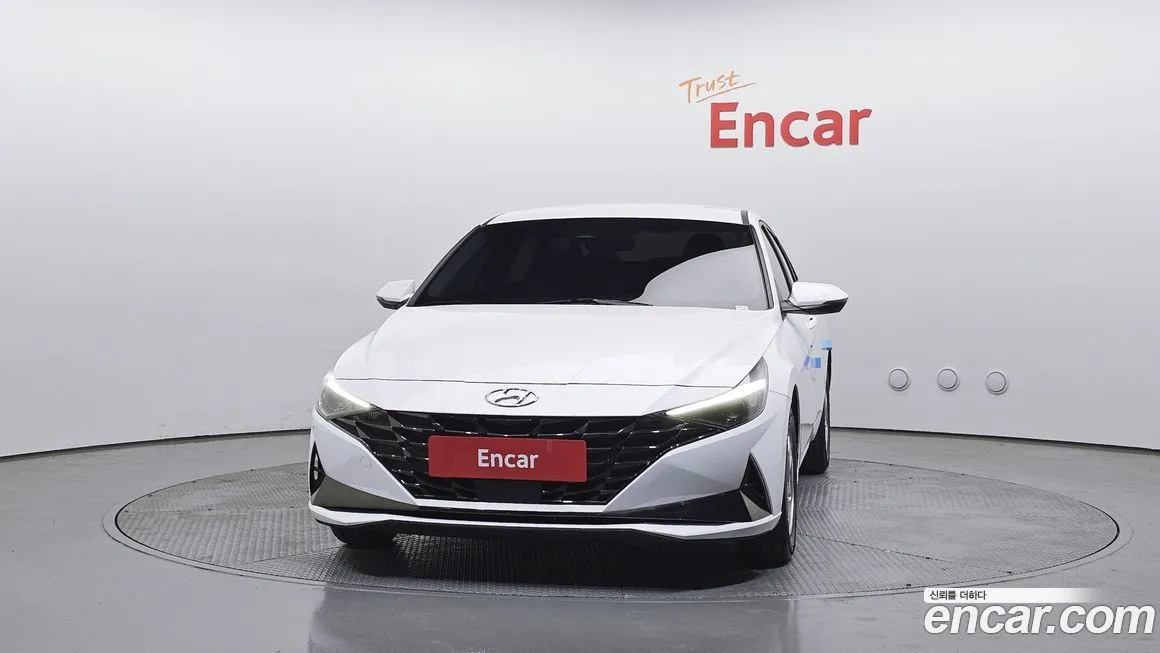 Hyundai AVANTE — фото 2