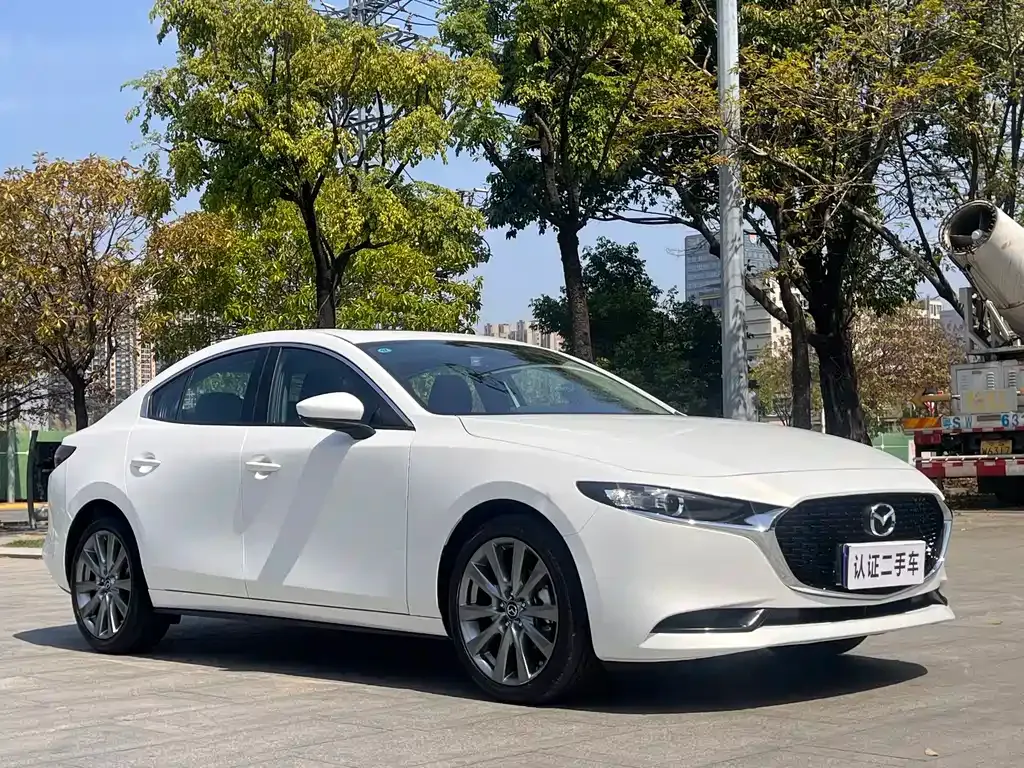 Mazda 3 Axela — фото 6