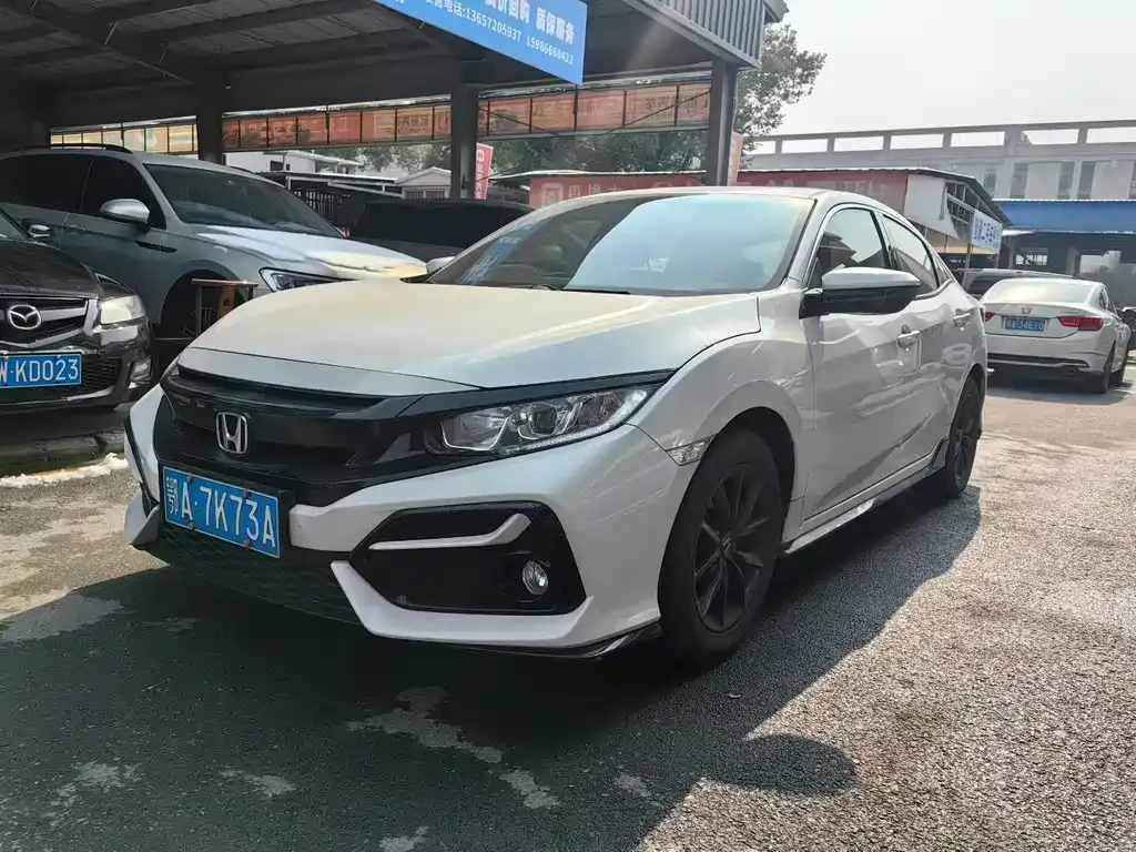 Honda Civic — фото 1
