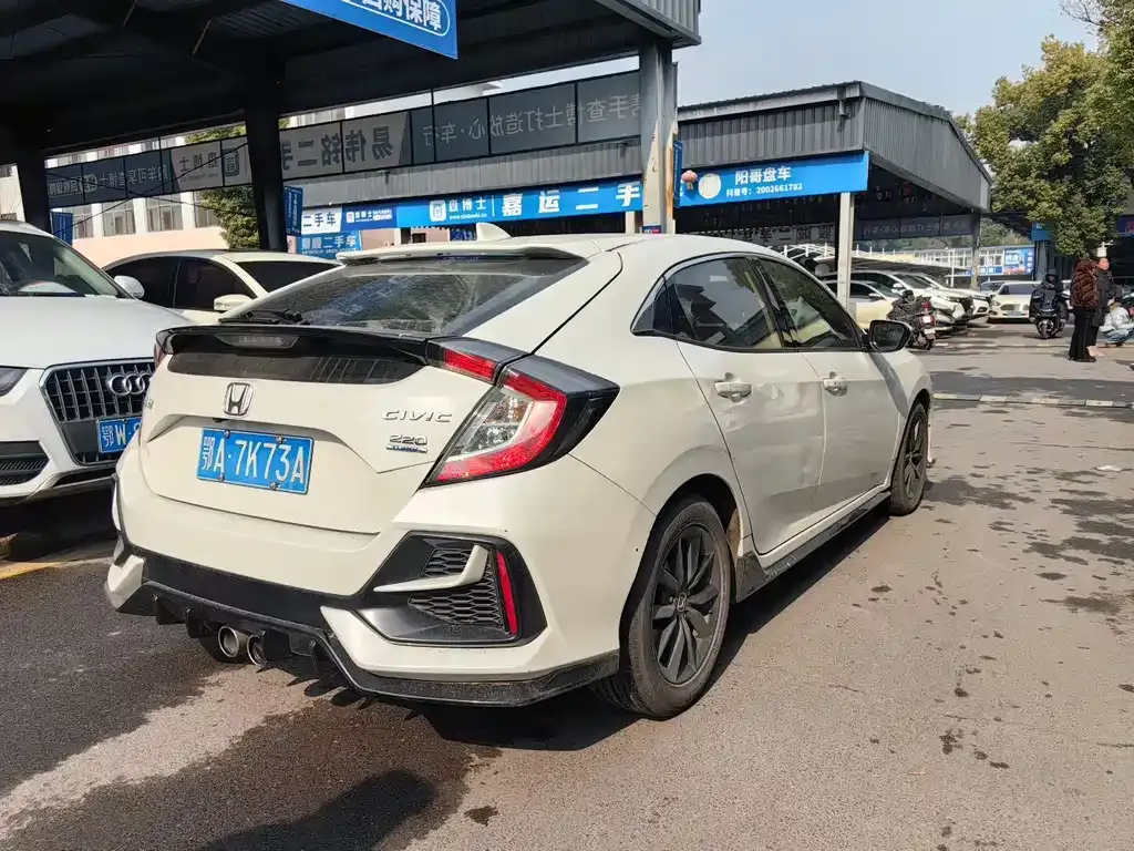 Honda Civic — фото 8