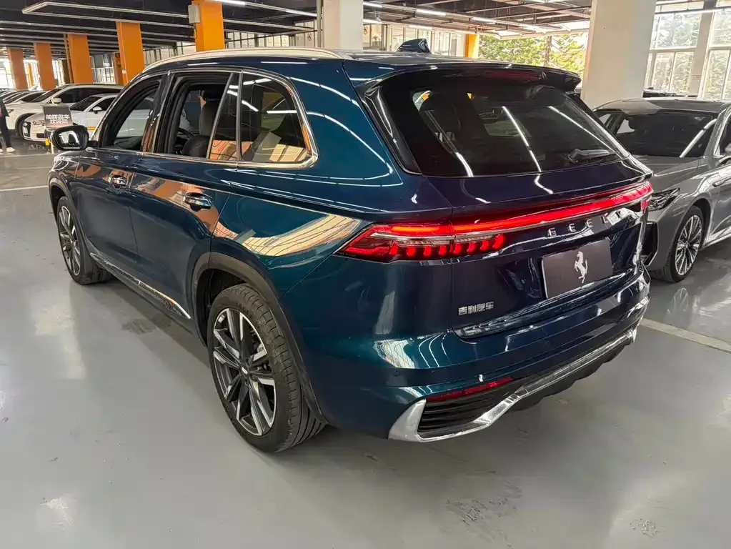 Geely Xingyue L — фото 9